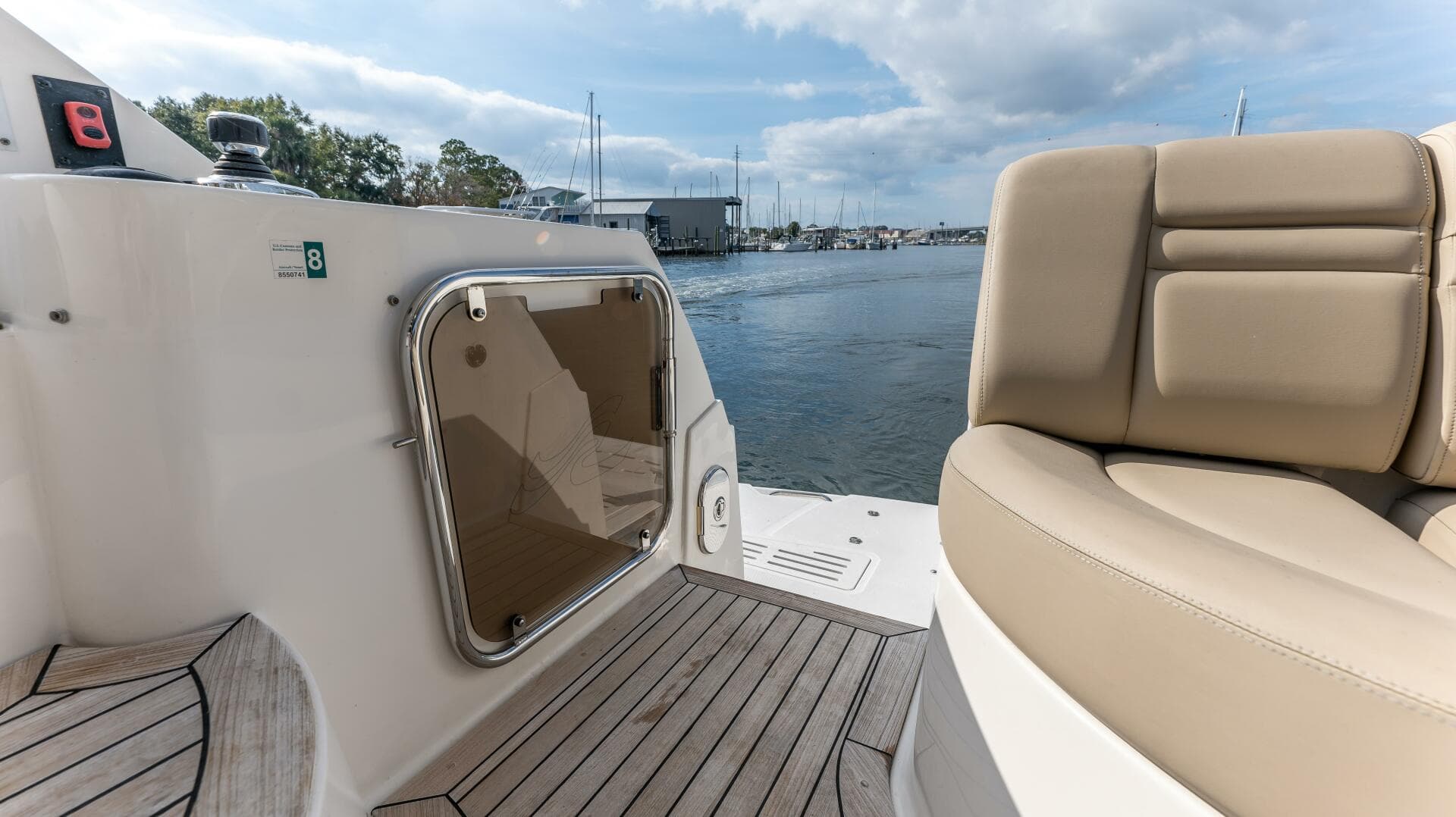 2016 Sea Ray 510 Fly — photo 11