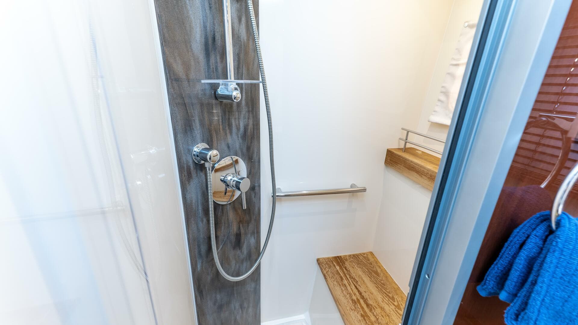 2016 Sea Ray 510 Fly — photo 34