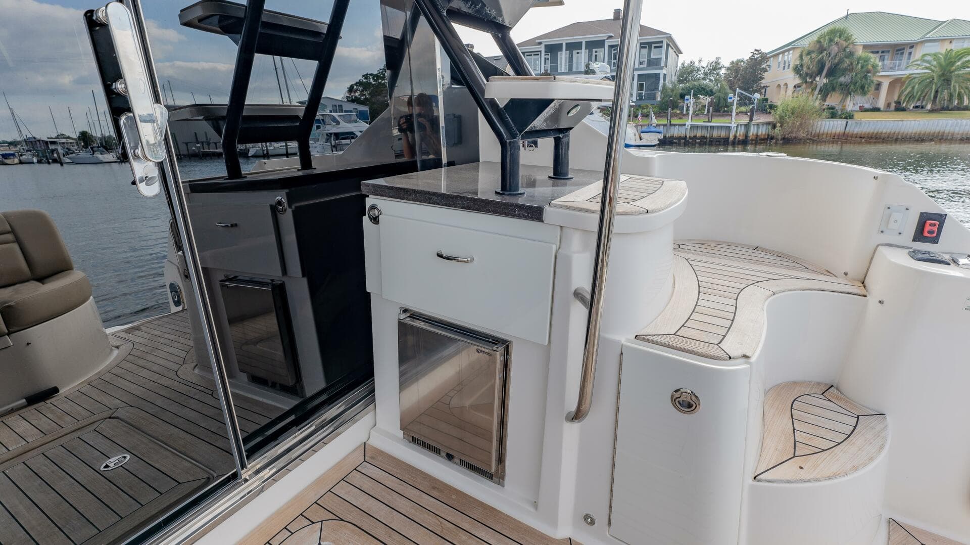 2016 Sea Ray 510 Fly — photo 14