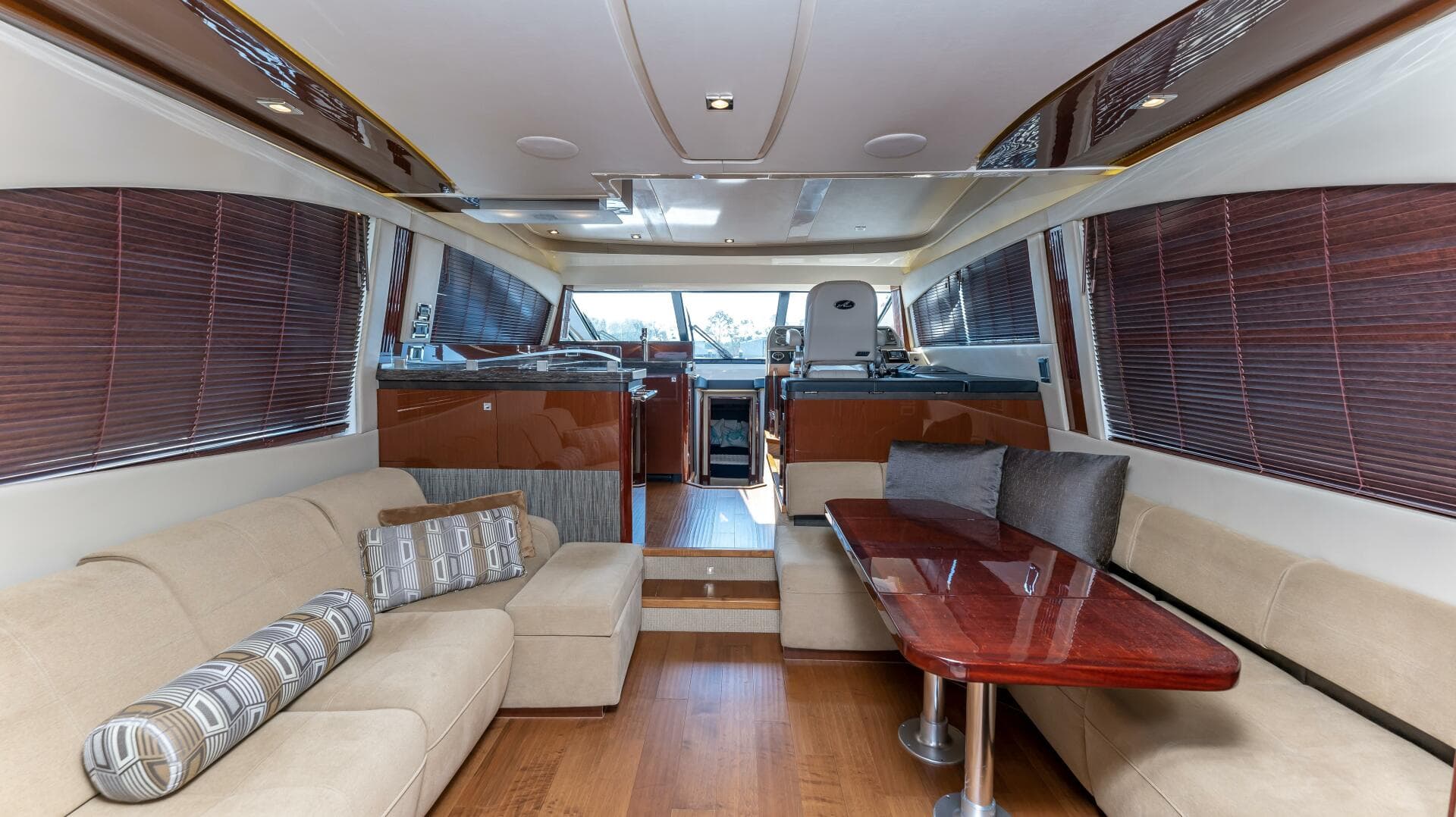 2016 Sea Ray 510 Fly — photo 16