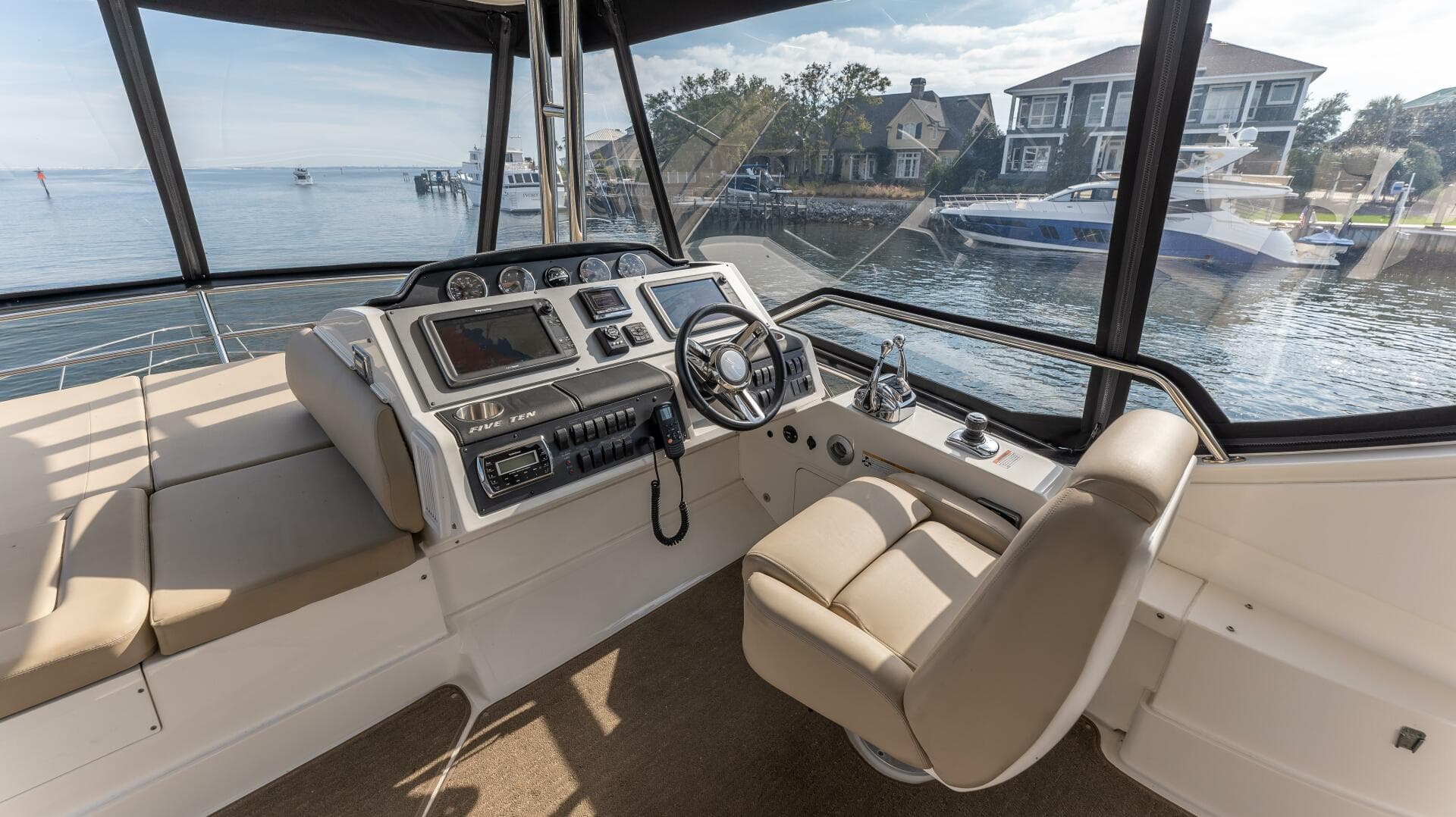 2016 Sea Ray 510 Fly — photo 43