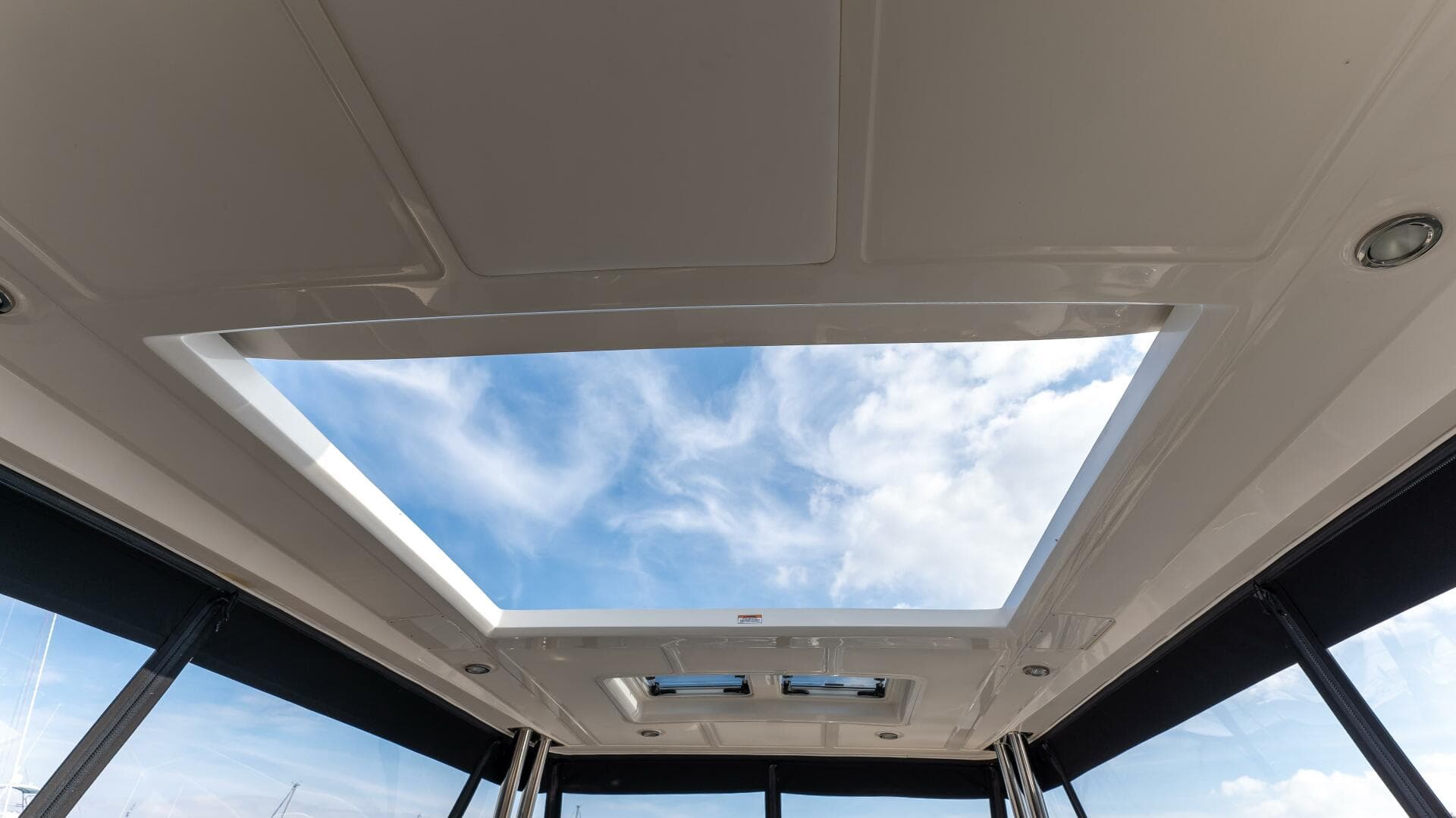 2016 Sea Ray 510 Fly — photo 50