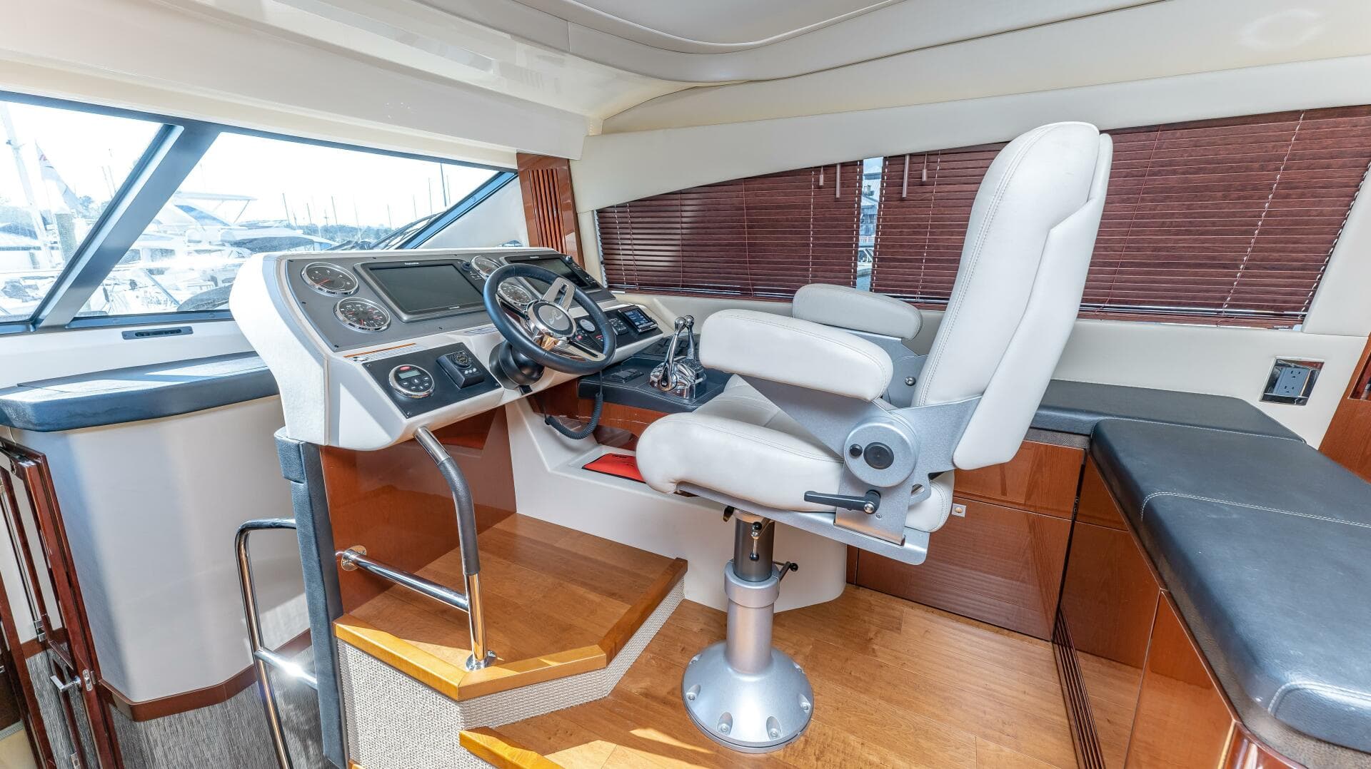 2016 Sea Ray 510 Fly — photo 23