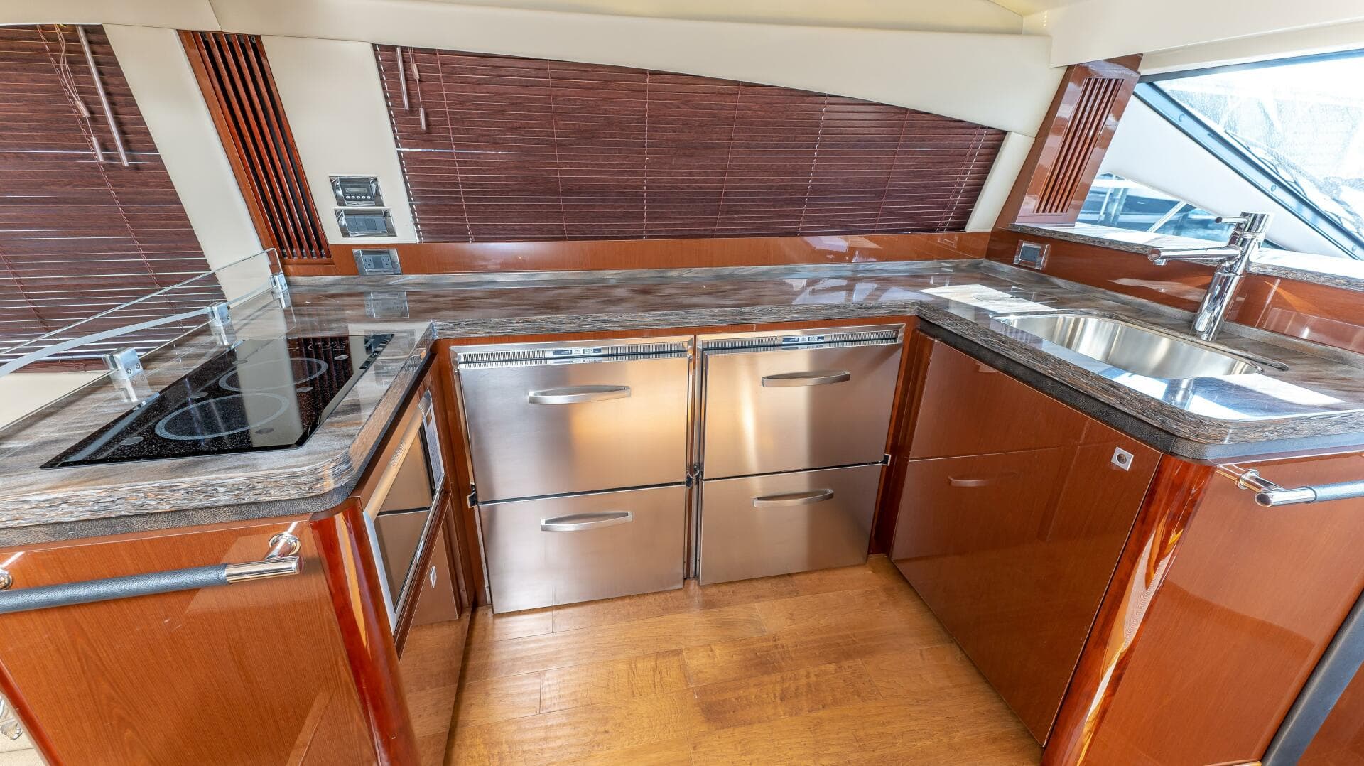 2016 Sea Ray 510 Fly — photo 19