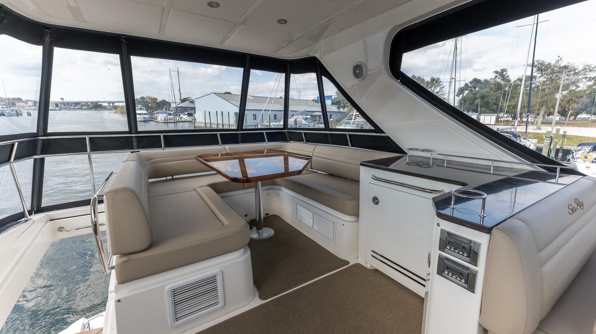 2016 Sea Ray 510 Fly — photo 36