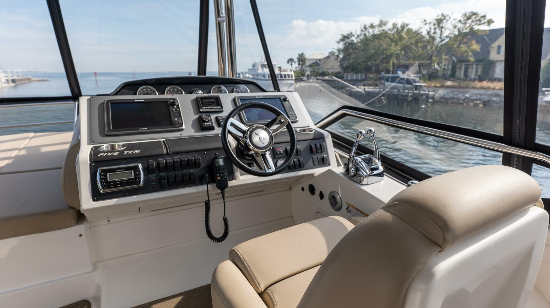2016 Sea Ray 510 Fly — photo 47