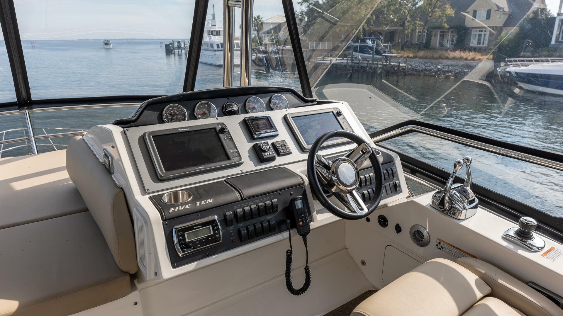 2016 Sea Ray 510 Fly — photo 44