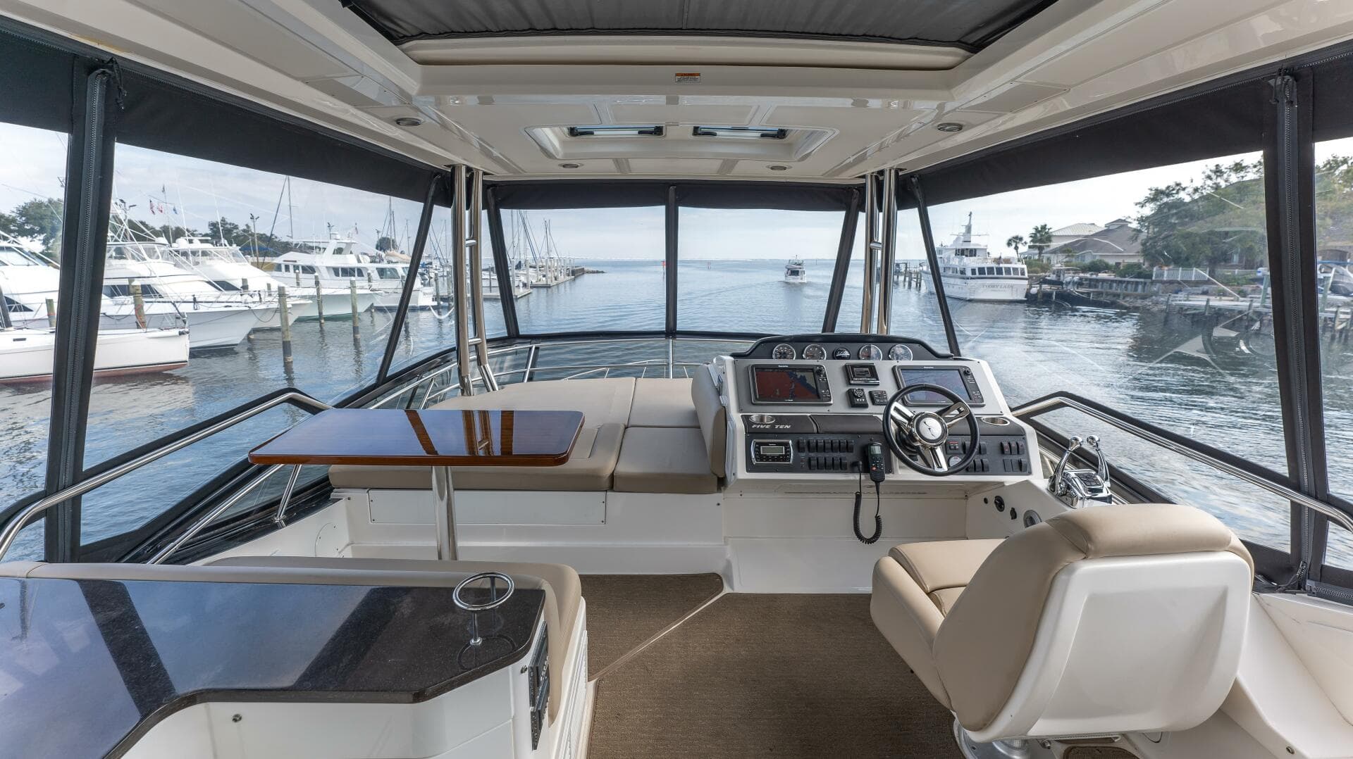2016 Sea Ray 510 Fly — photo 40