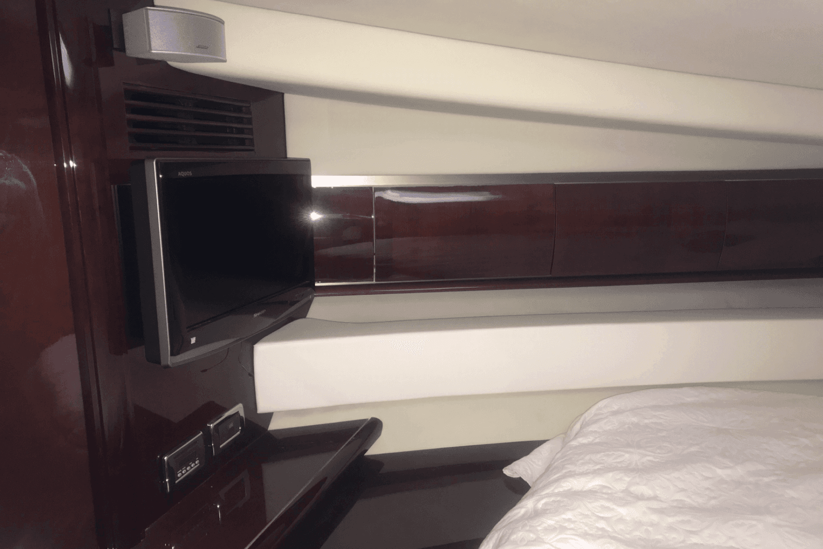 2009 Sea Ray 52 Sundancer — photo 66