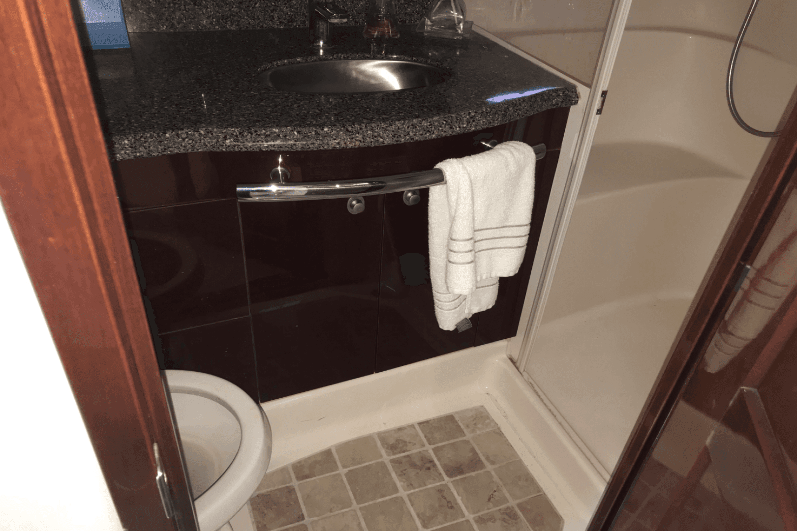 2009 Sea Ray 52 Sundancer — photo 32