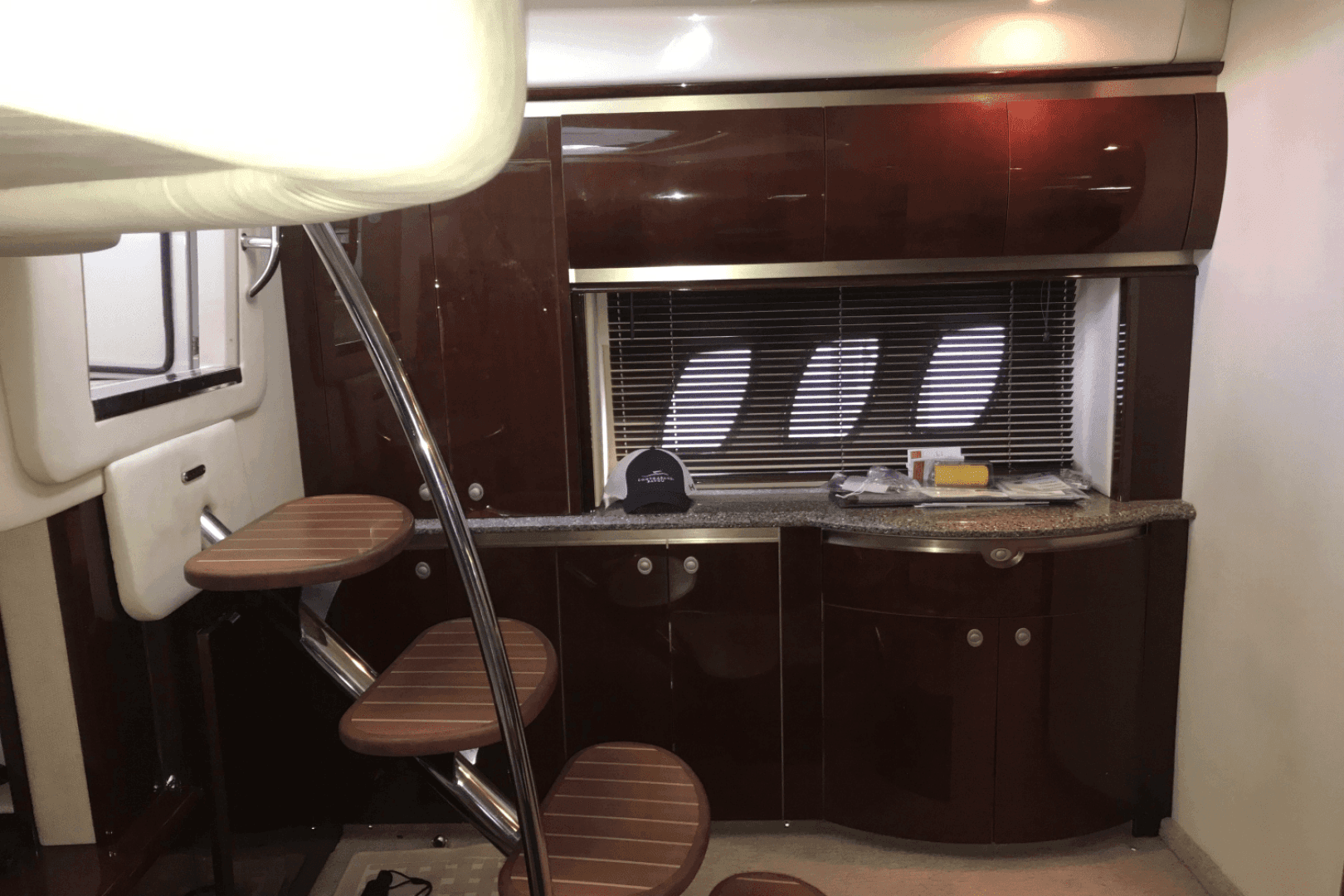 2009 Sea Ray 52 Sundancer — photo 47