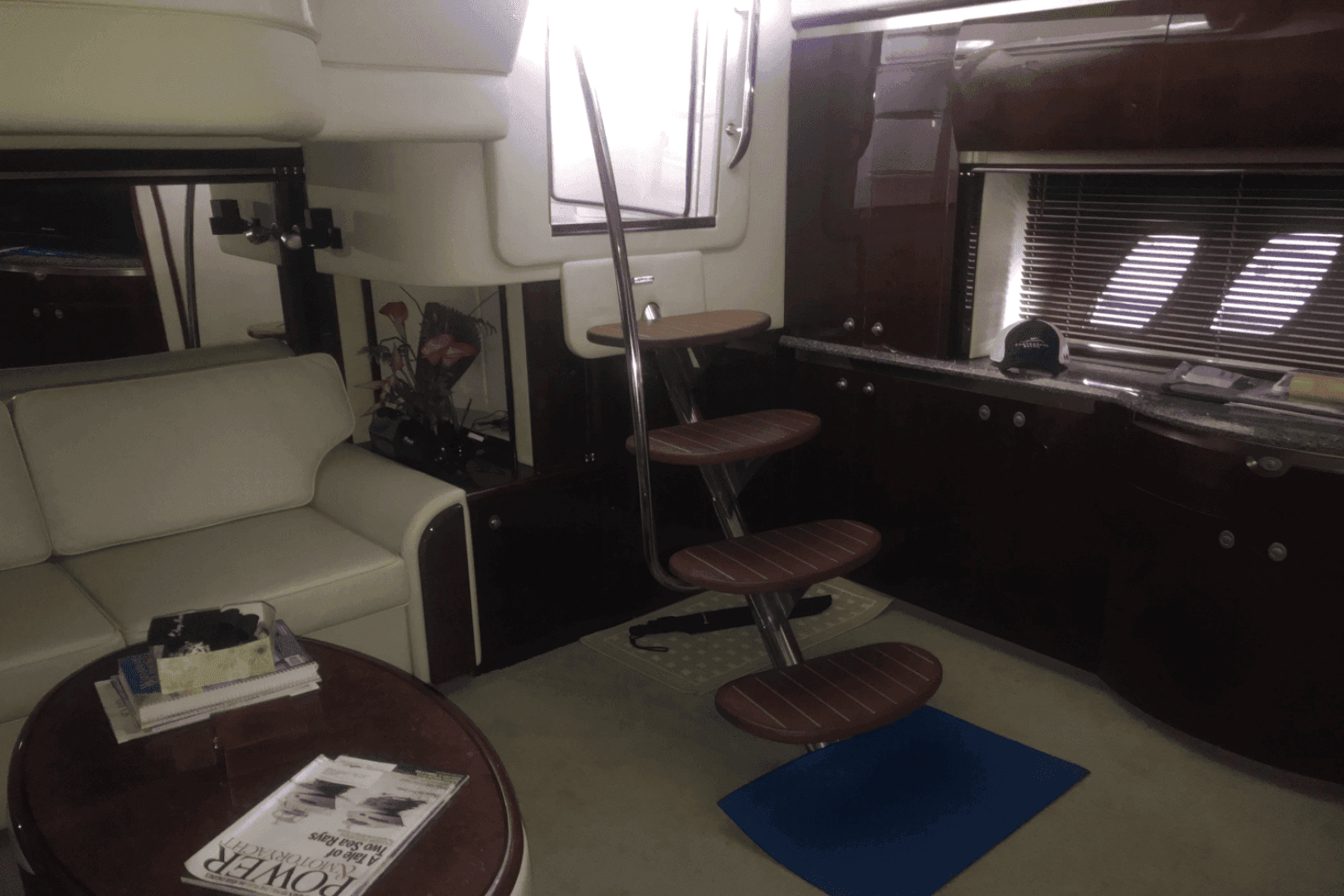 2009 Sea Ray 52 Sundancer — photo 73