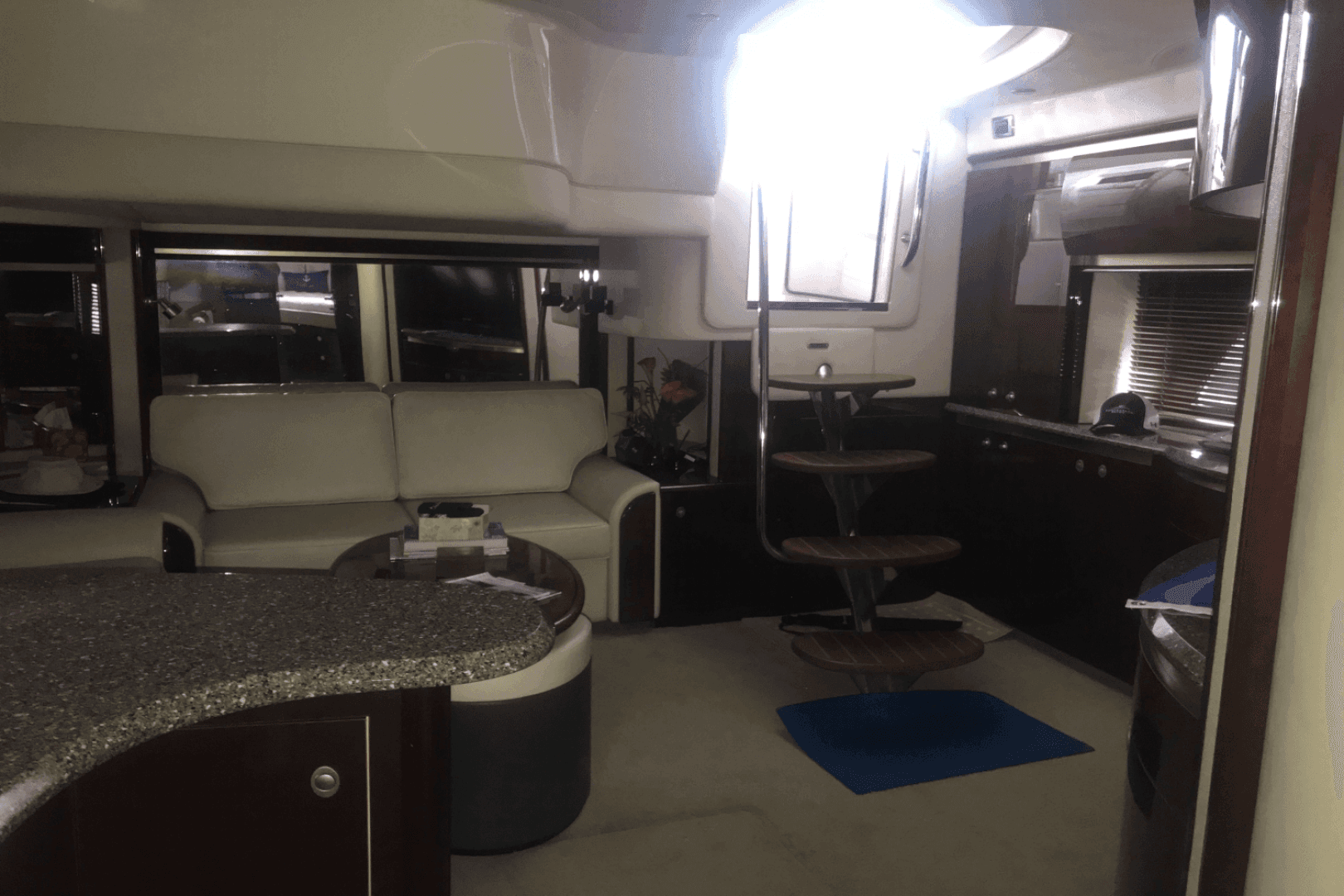 2009 Sea Ray 52 Sundancer — photo 57