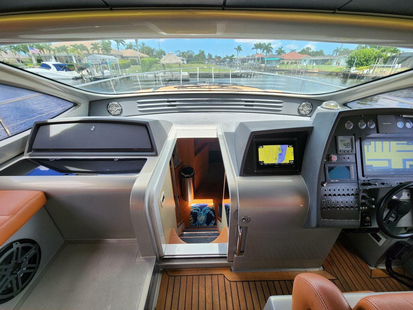 2006 Pershing — photo 12