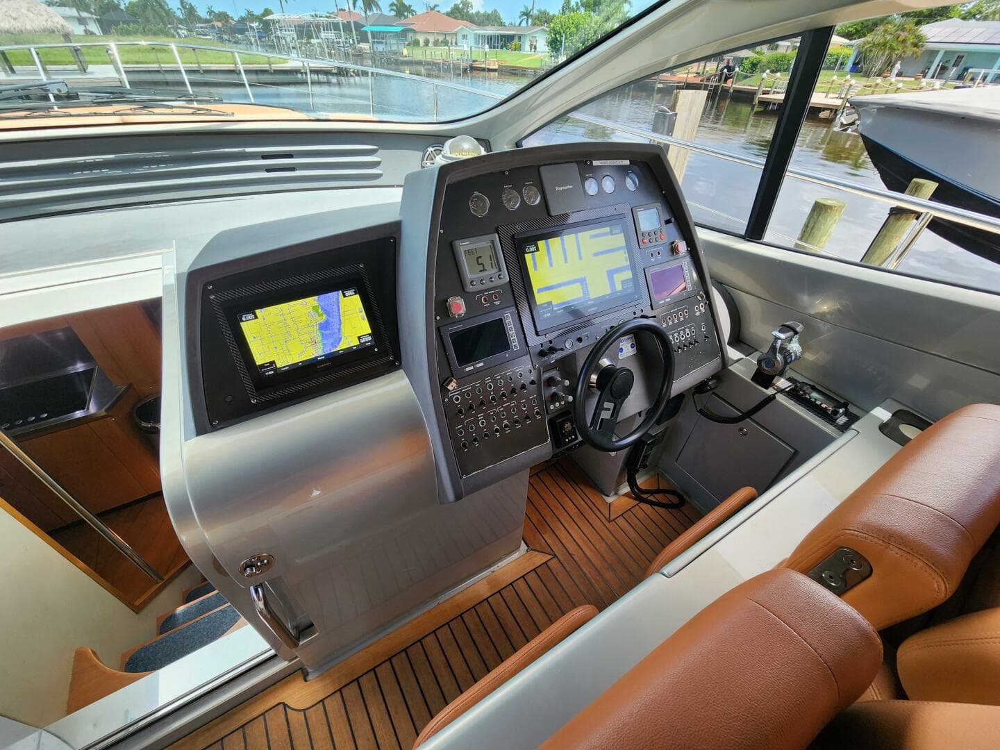 2006 Pershing — photo 11