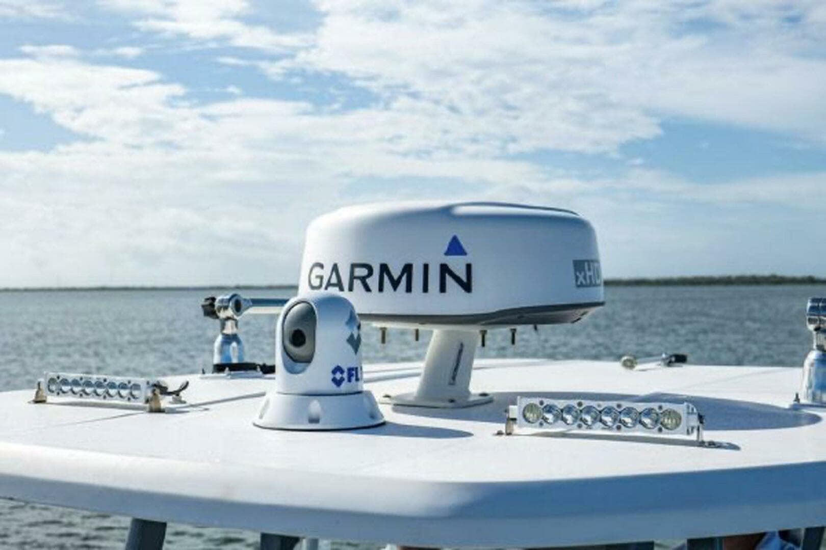 2020 Tidewater 320 CC Adventure — photo 12