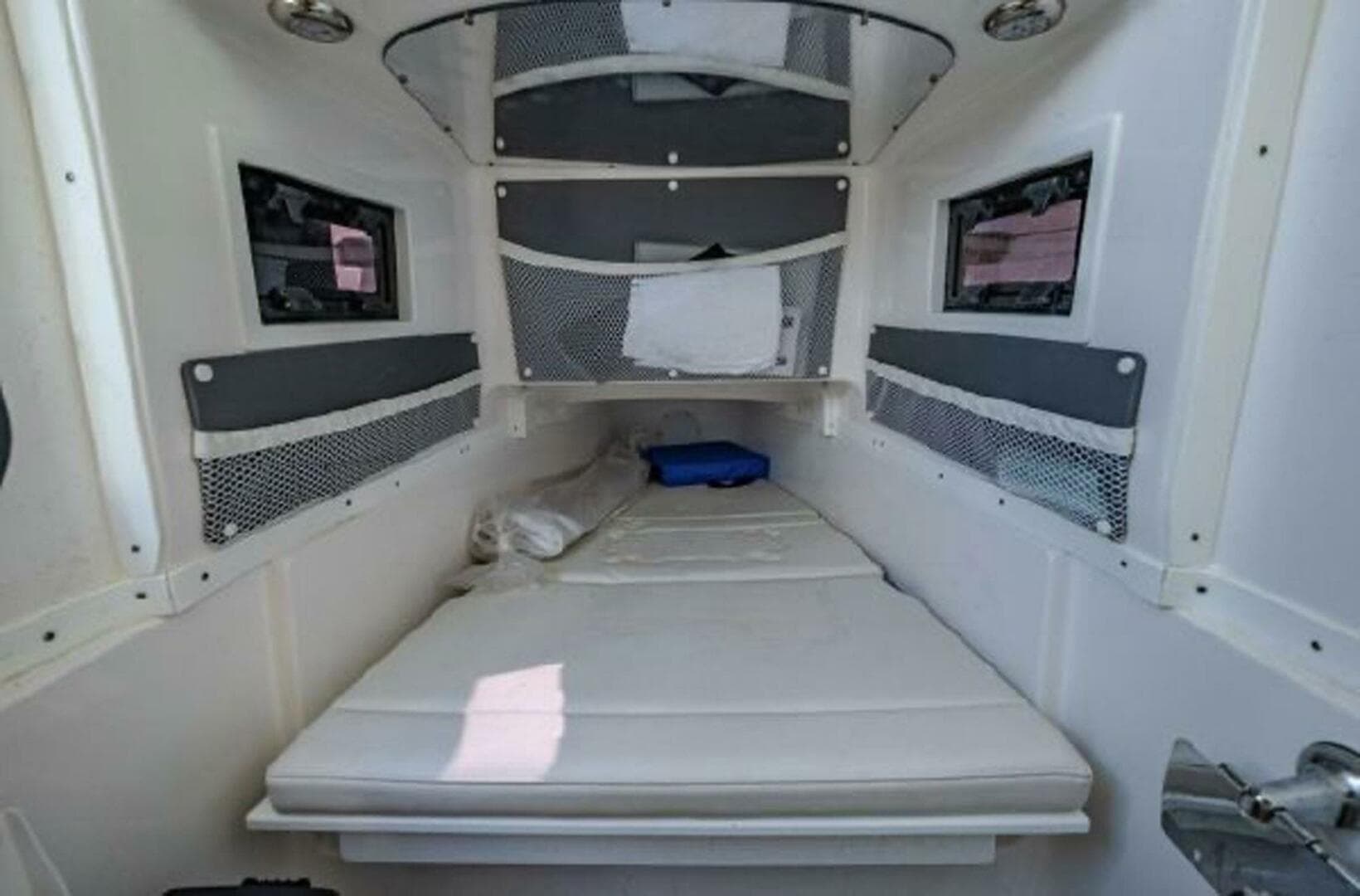 2020 Tidewater 320 CC Adventure — photo 13