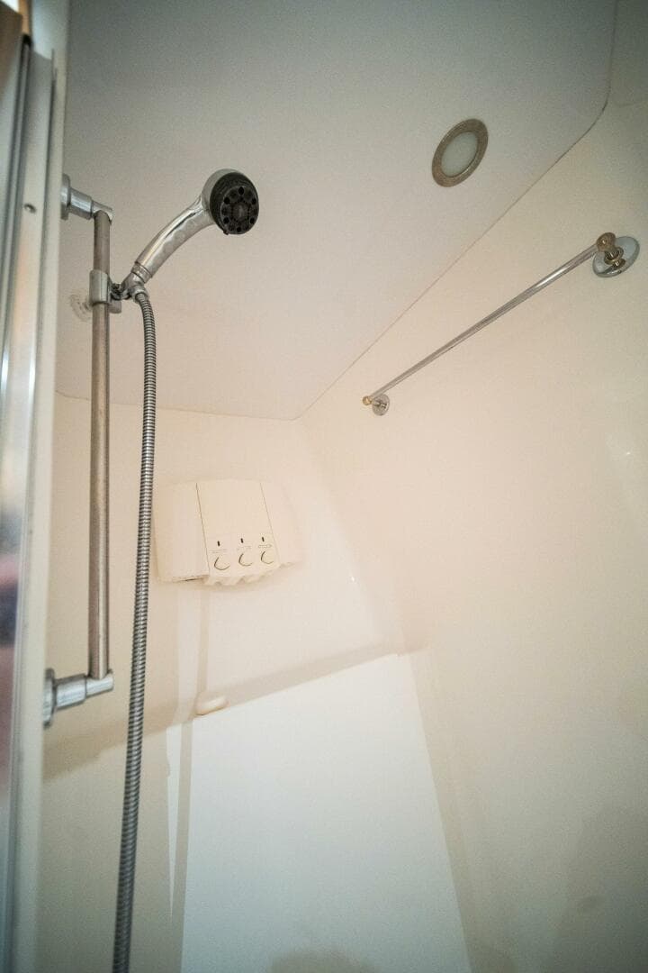 2003 Hatteras 54 Convertible — photo 25