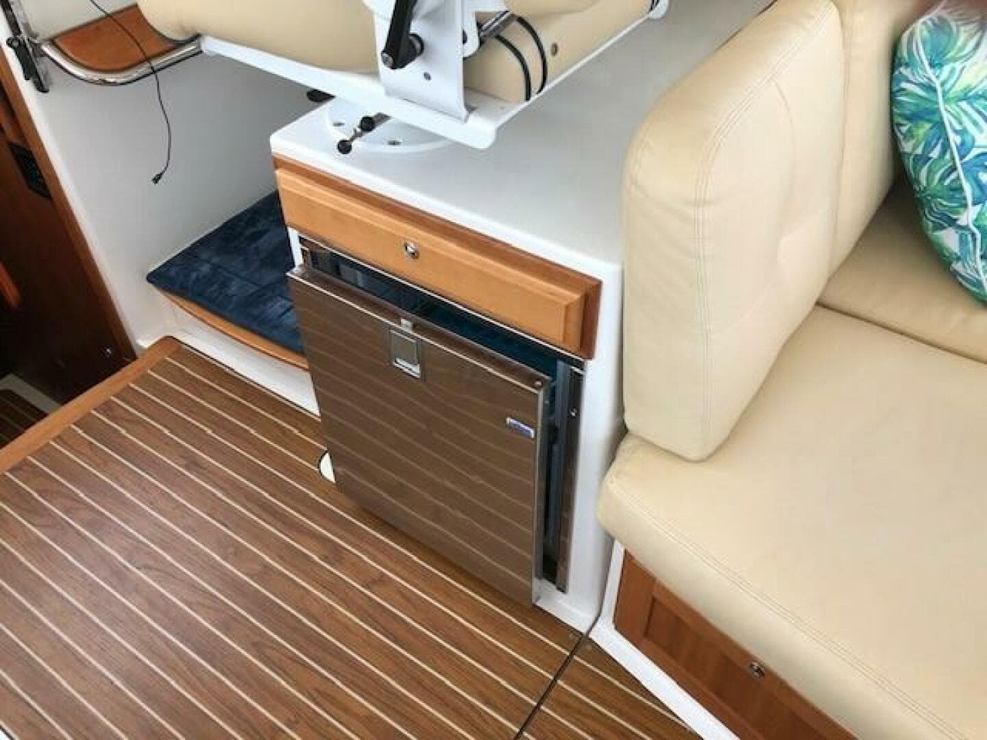 2014 Back Cove 41 — photo 41