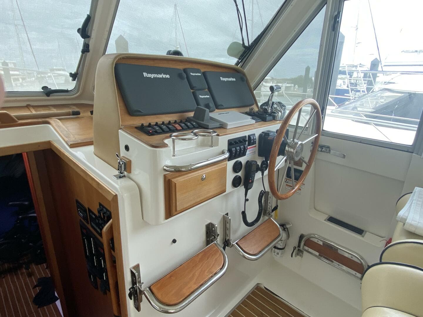 2014 Back Cove 41 — photo 28