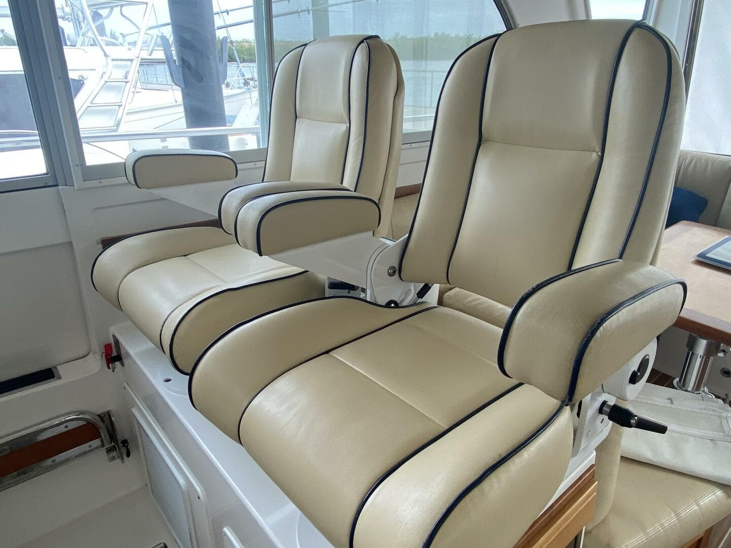 2014 Back Cove 41 — photo 32