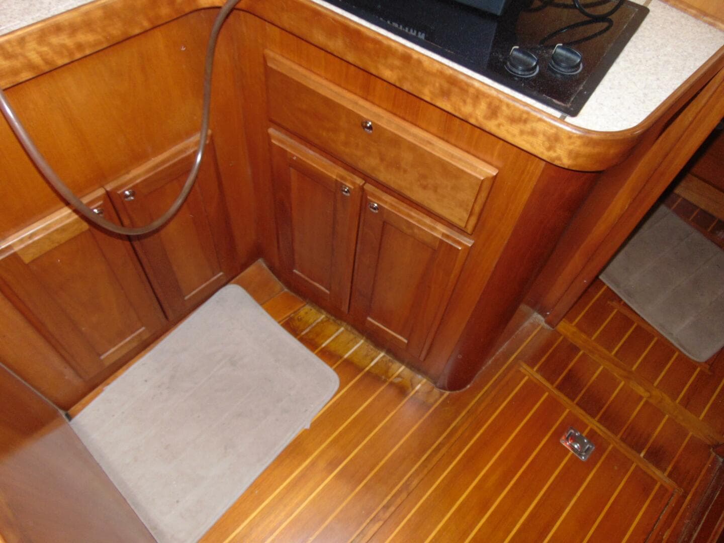 2004 Sabre Flybridge — photo 13