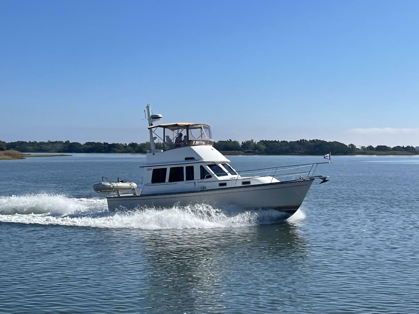 2004 Sabre Flybridge — photo 1