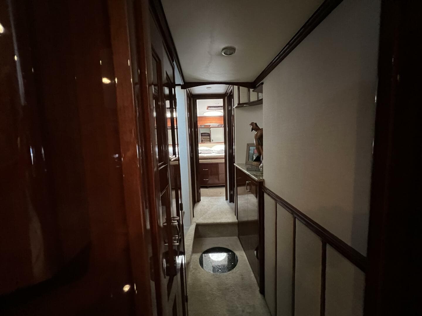 2008 Marquis 59 Fly Bridge - Markham Edition — photo 37