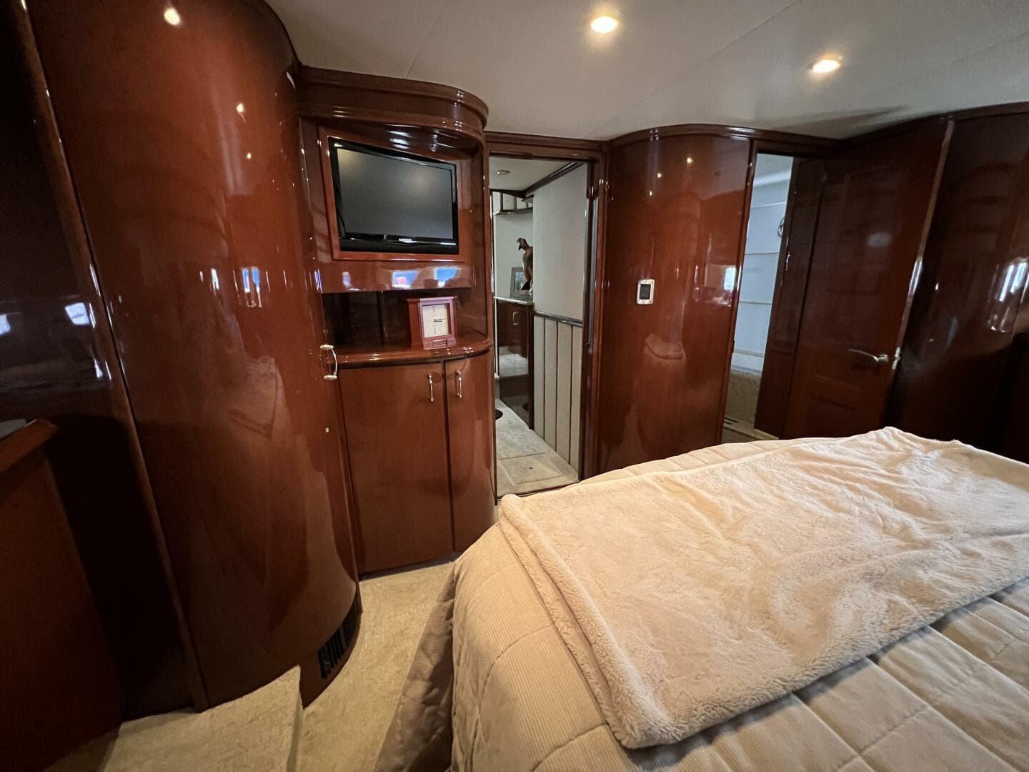 2008 Marquis 59 Fly Bridge - Markham Edition — photo 36