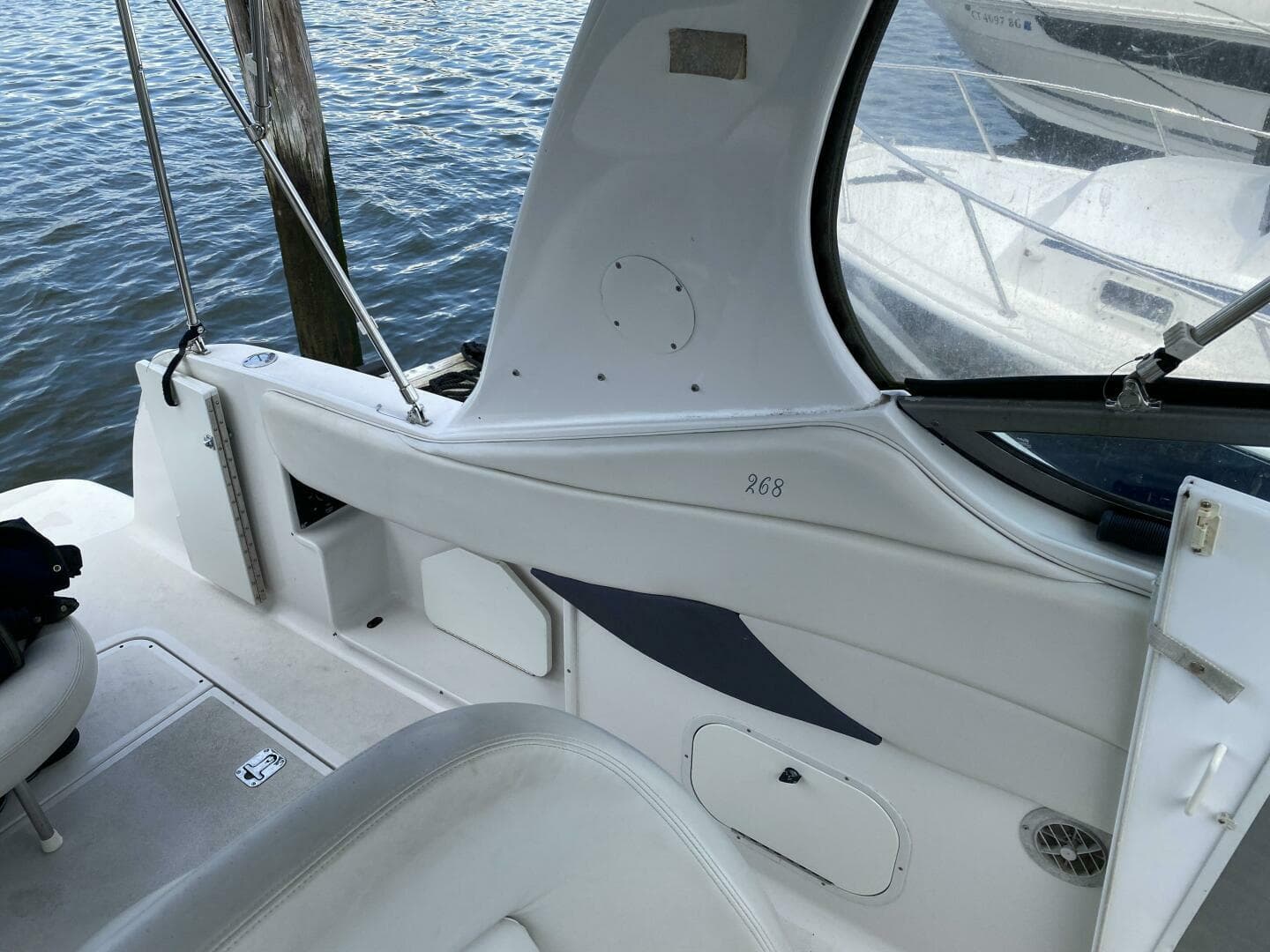 2002 Four Winns 268 Vista — photo 9