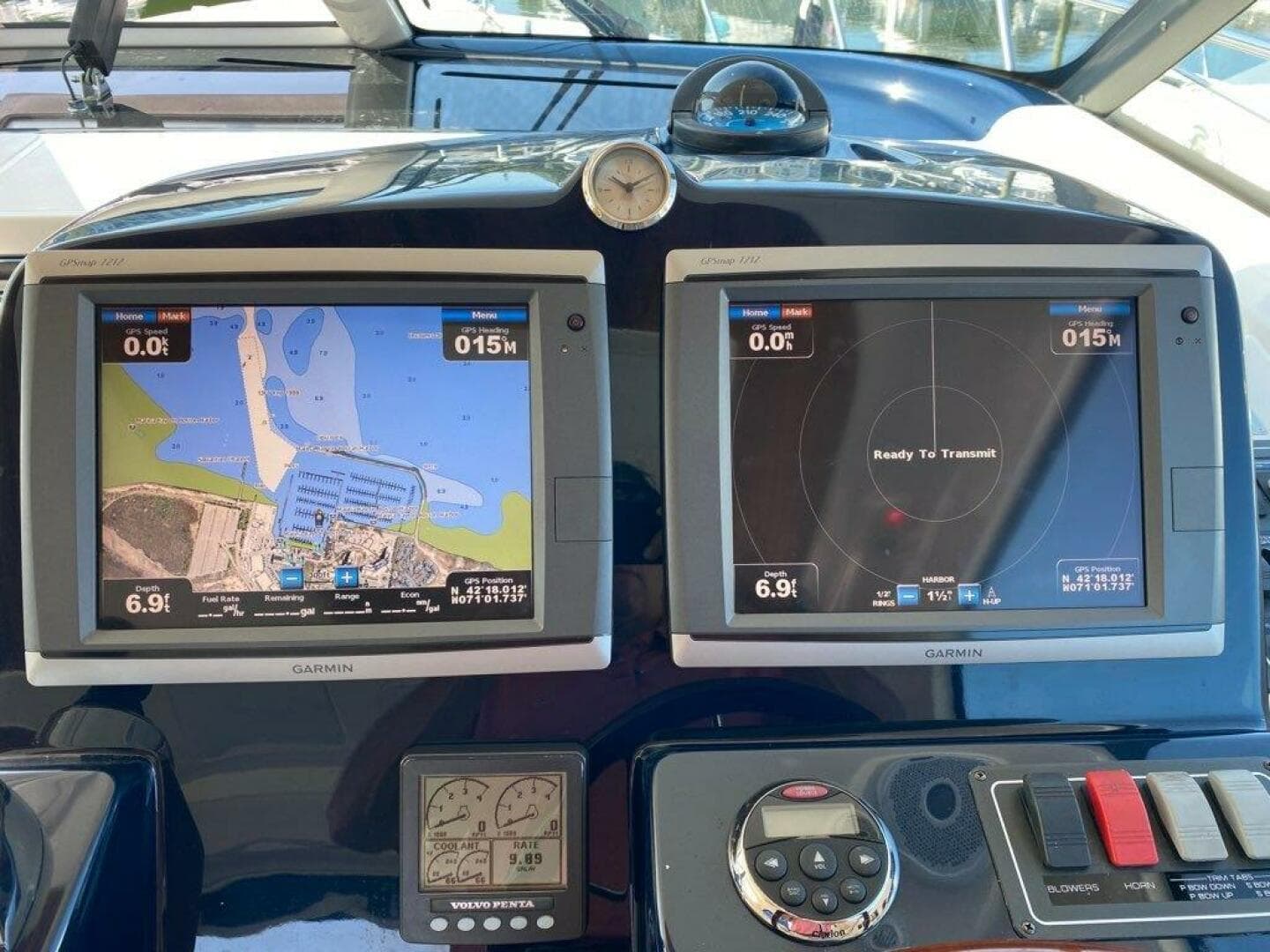 2009 Tiara Yachts 4300 Sovran — photo 29