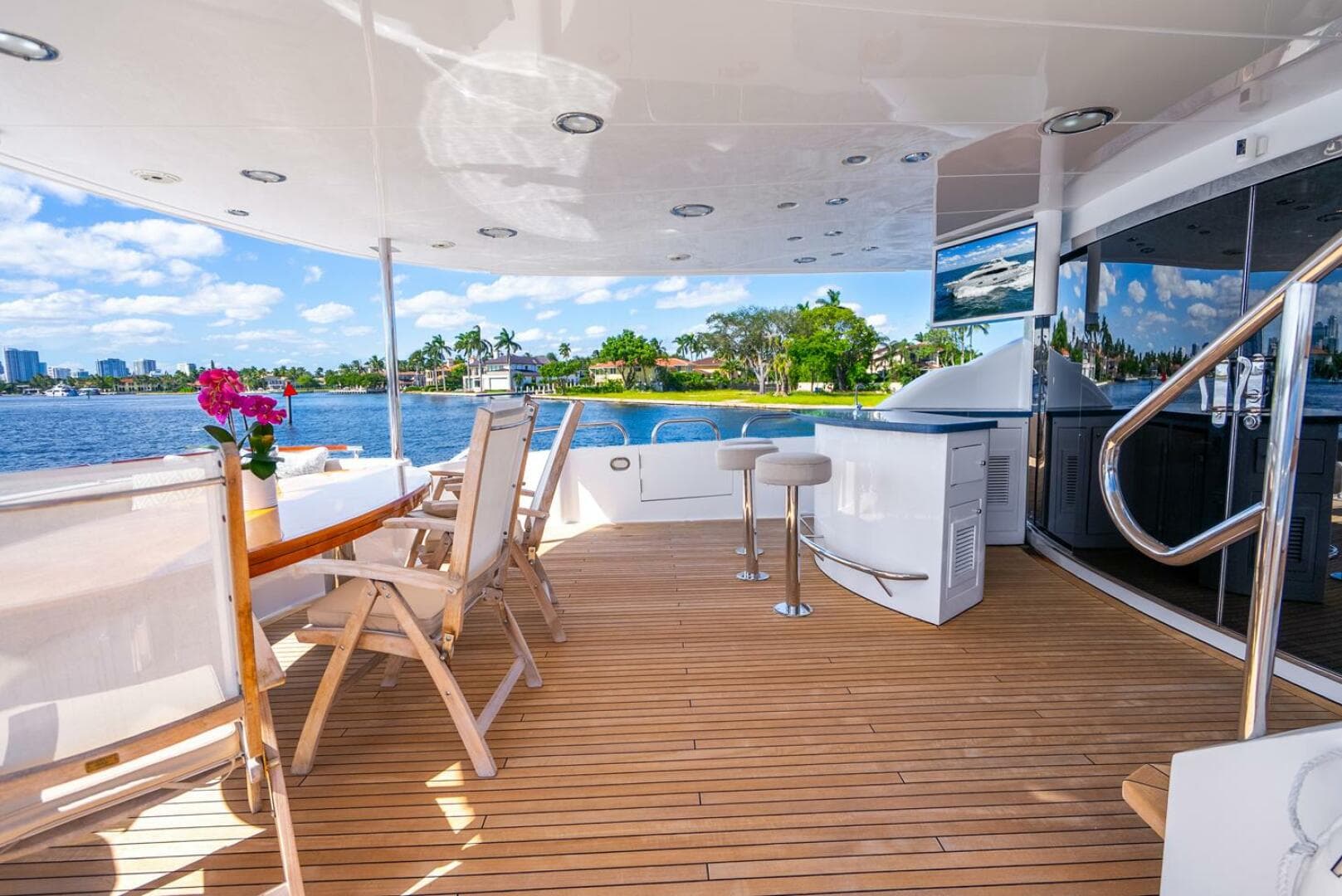 2008 Lazzara Yachts 116 — photo 58