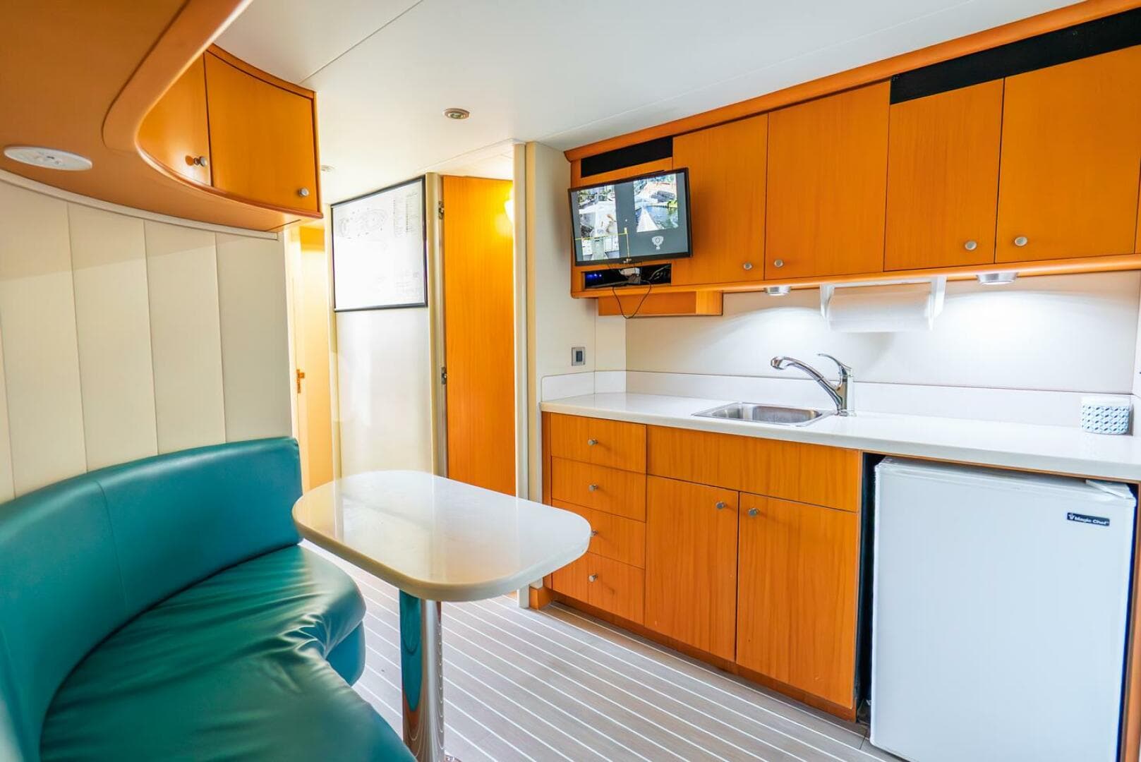 2008 Lazzara Yachts 116 — photo 91