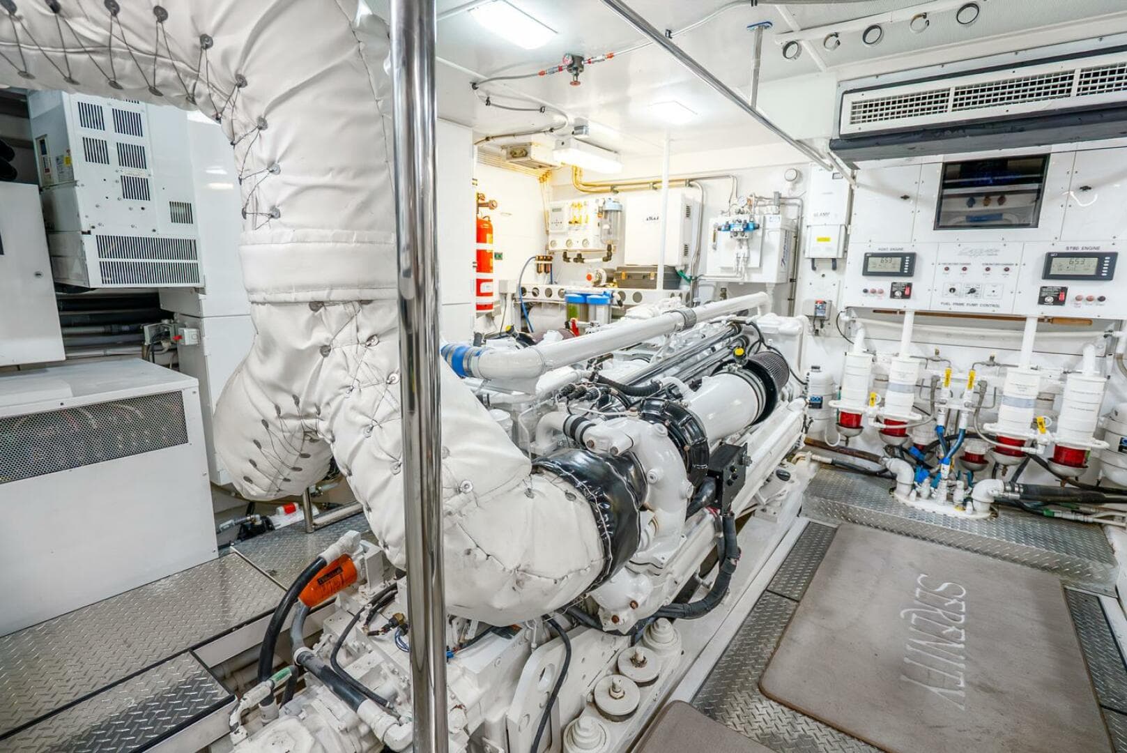 2008 Lazzara Yachts 116 — photo 78