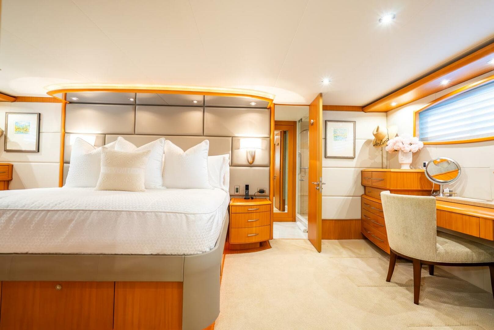 2008 Lazzara Yachts 116 — photo 29