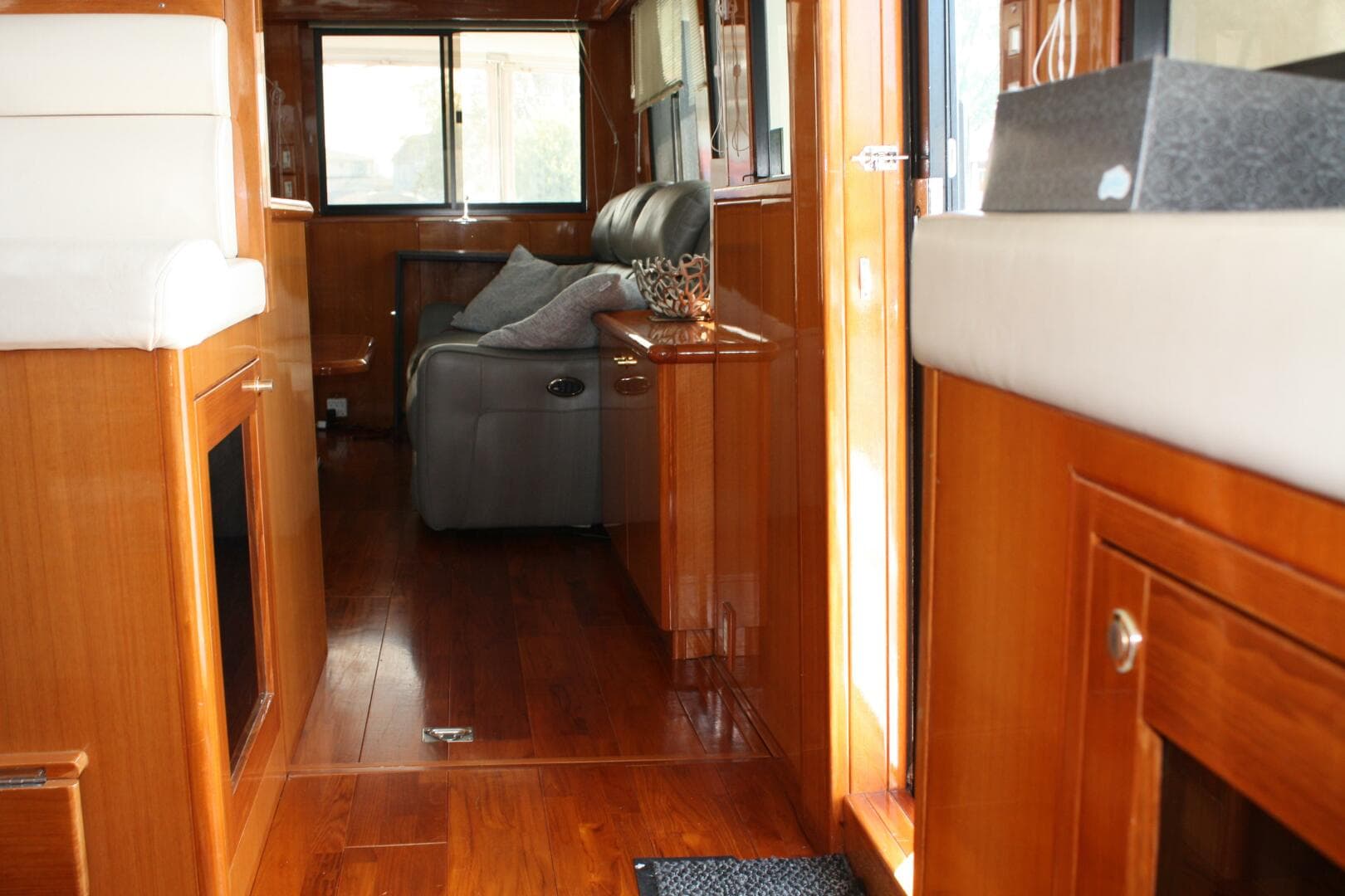 2000 Jefferson 56 Rivanna — photo 38