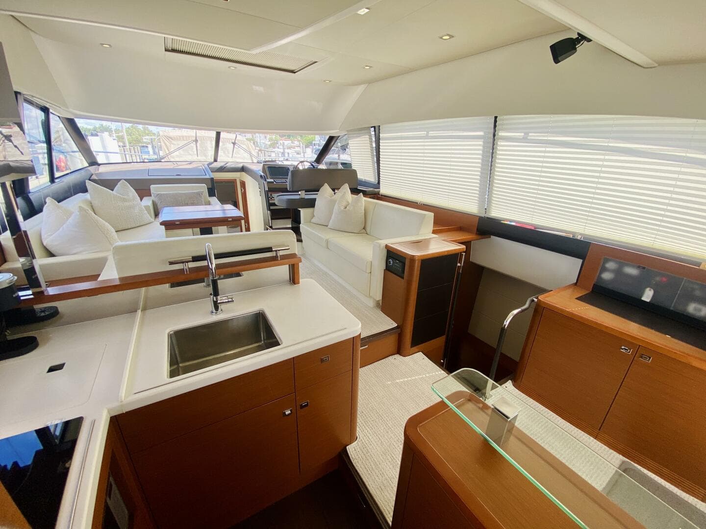 2015 Prestige 500 — photo 58