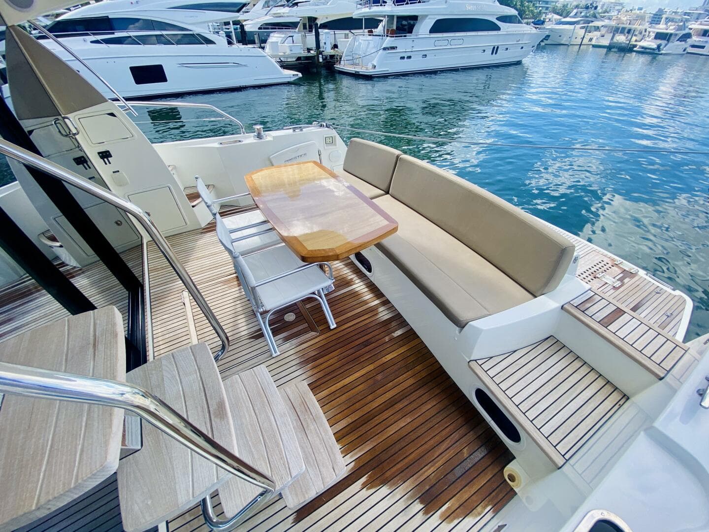 2015 Prestige 500 — photo 25