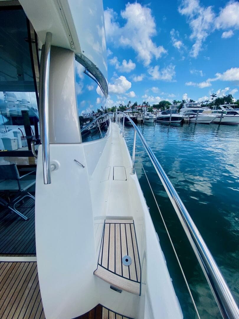 2015 Prestige 500 — photo 29