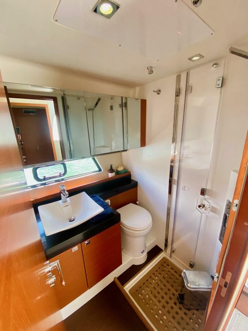 2015 Prestige 500 — photo 72