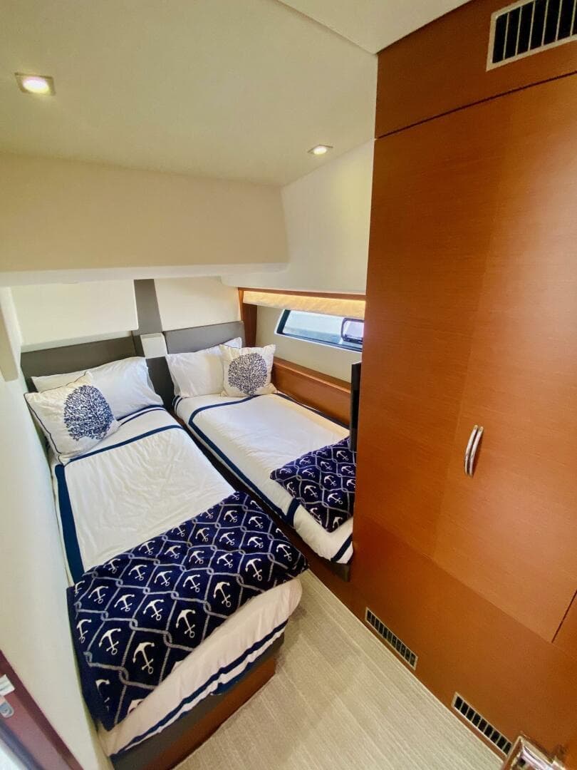 2015 Prestige 500 — photo 71