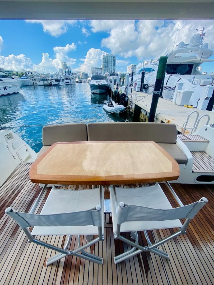 2015 Prestige 500 — photo 27