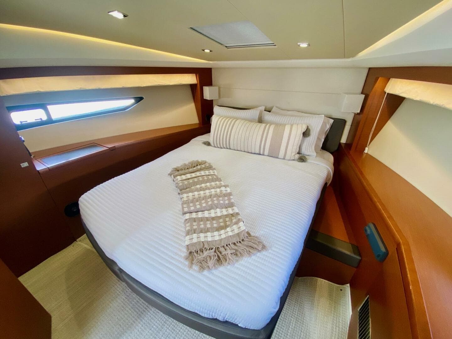 2015 Prestige 500 — photo 74