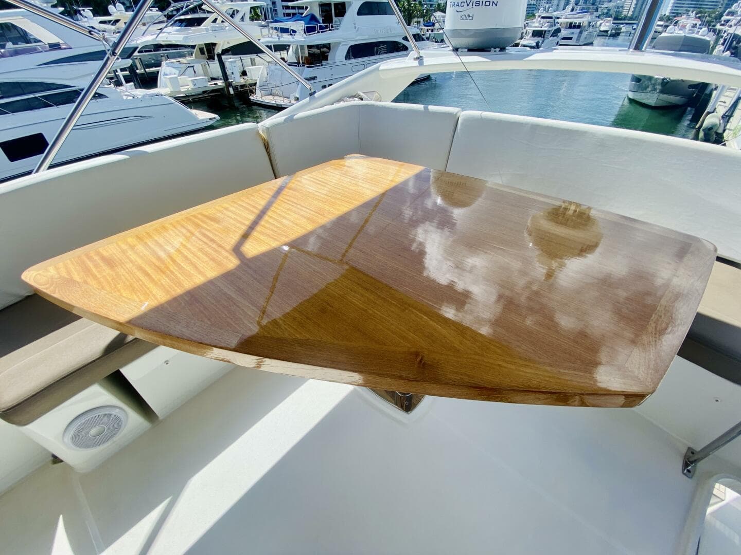 2015 Prestige 500 — photo 45