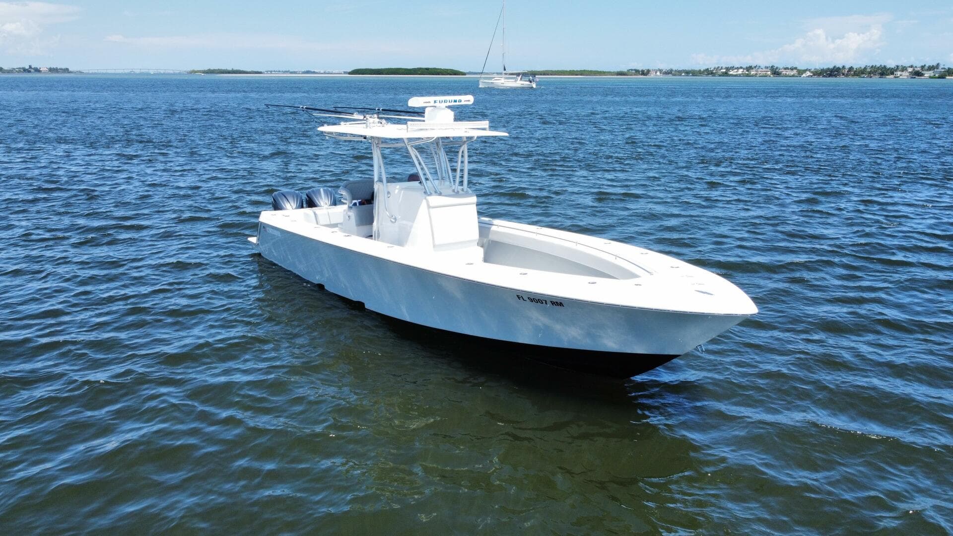 2018 Contender 32 ST — photo 2