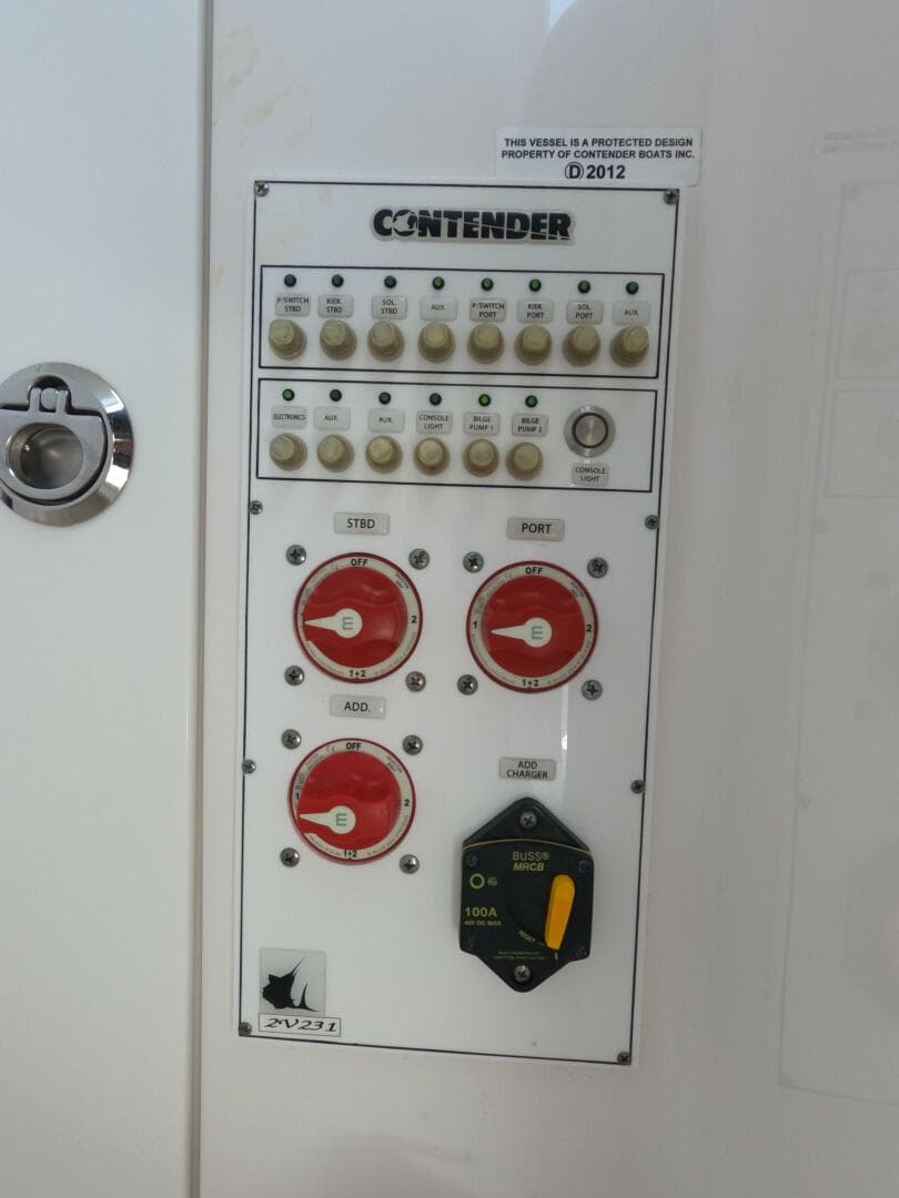 2018 Contender 32 ST — photo 12