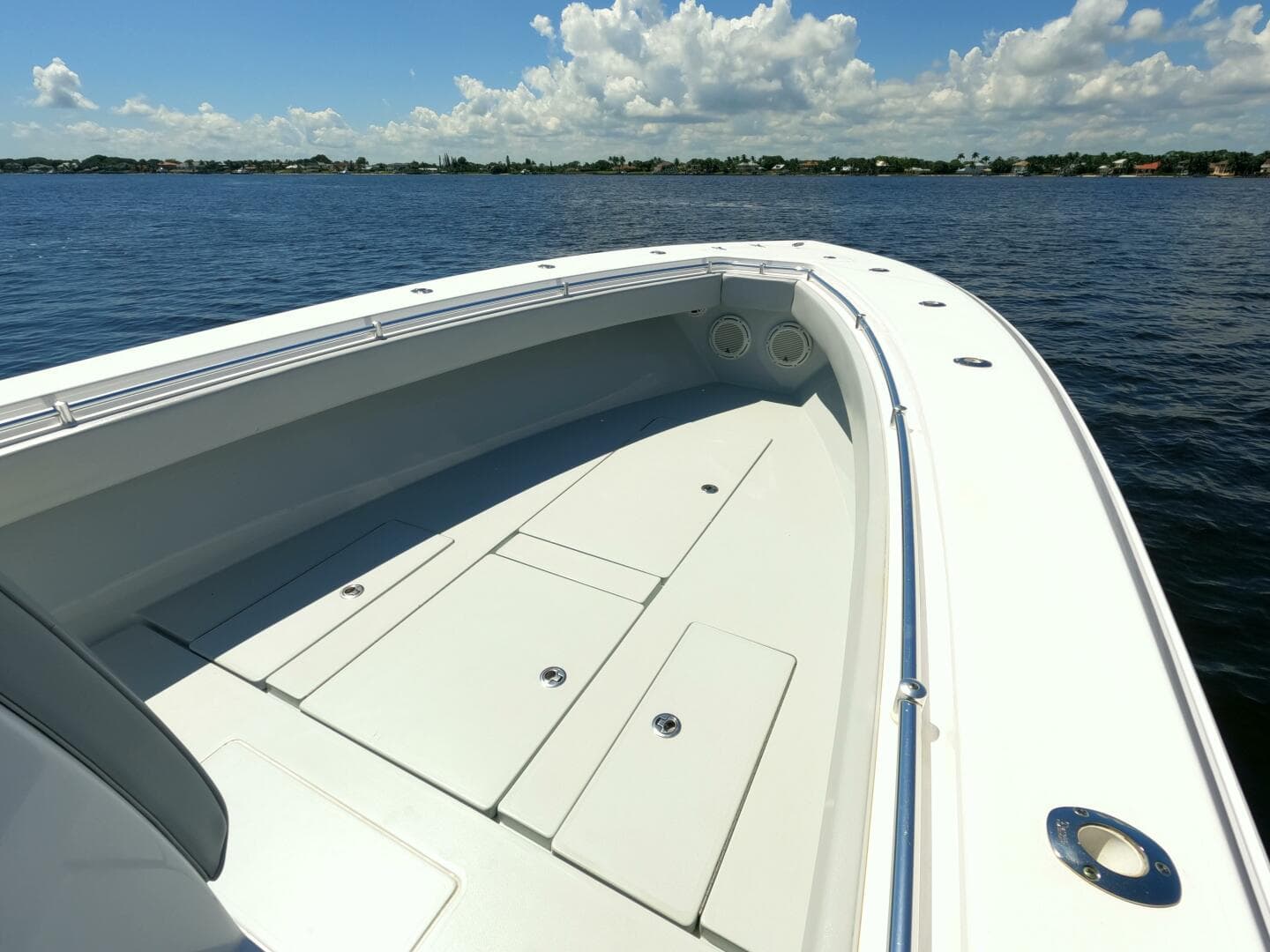 2018 Contender 32 ST — photo 24