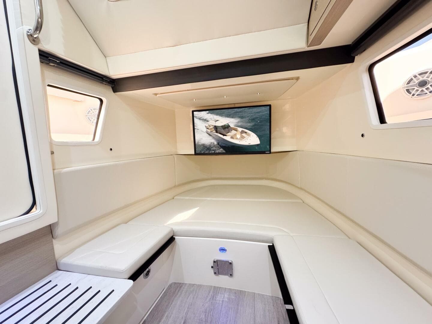 2026 Scout 377 LXF — photo 26