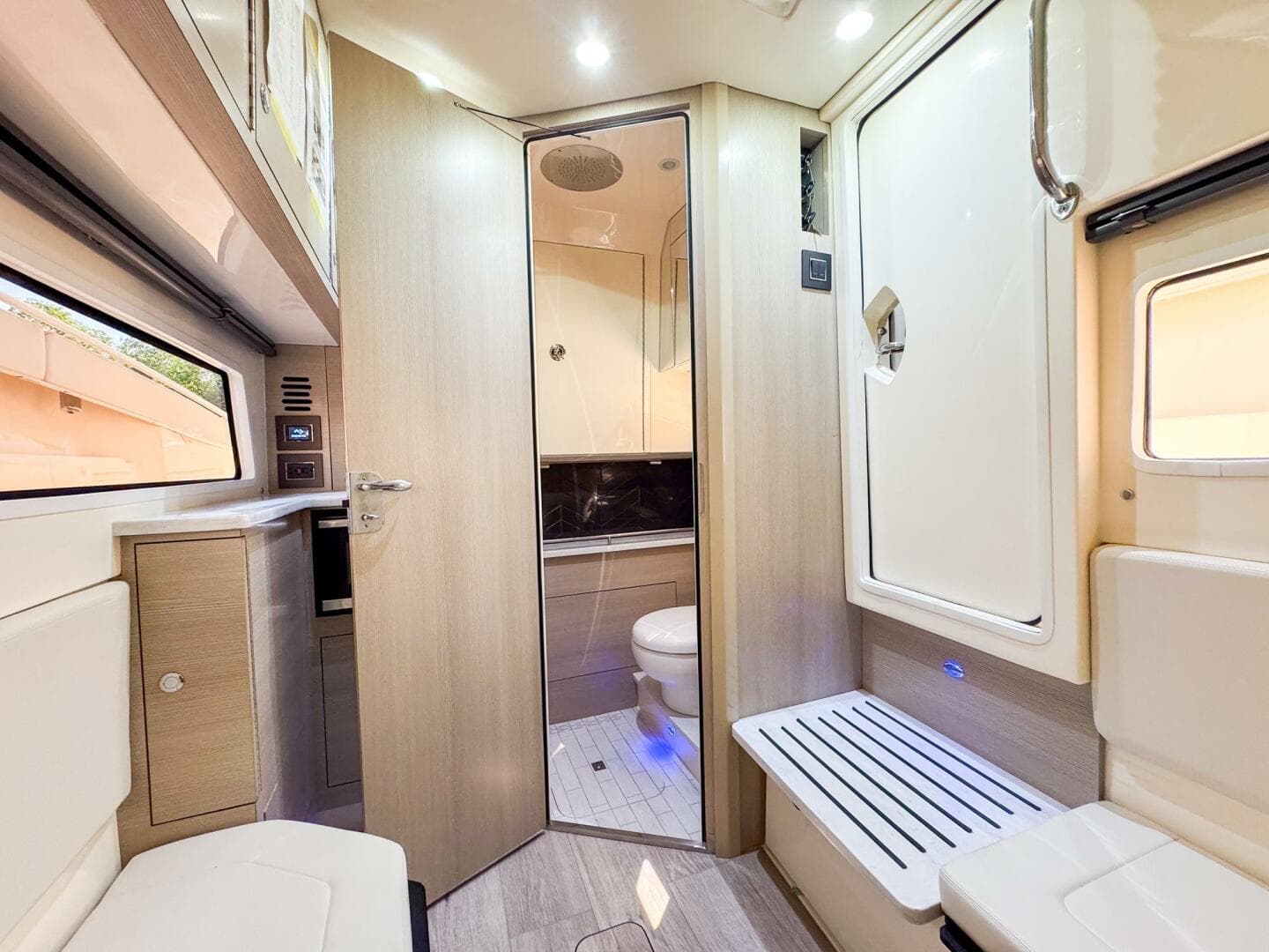 2026 Scout 377 LXF — photo 27