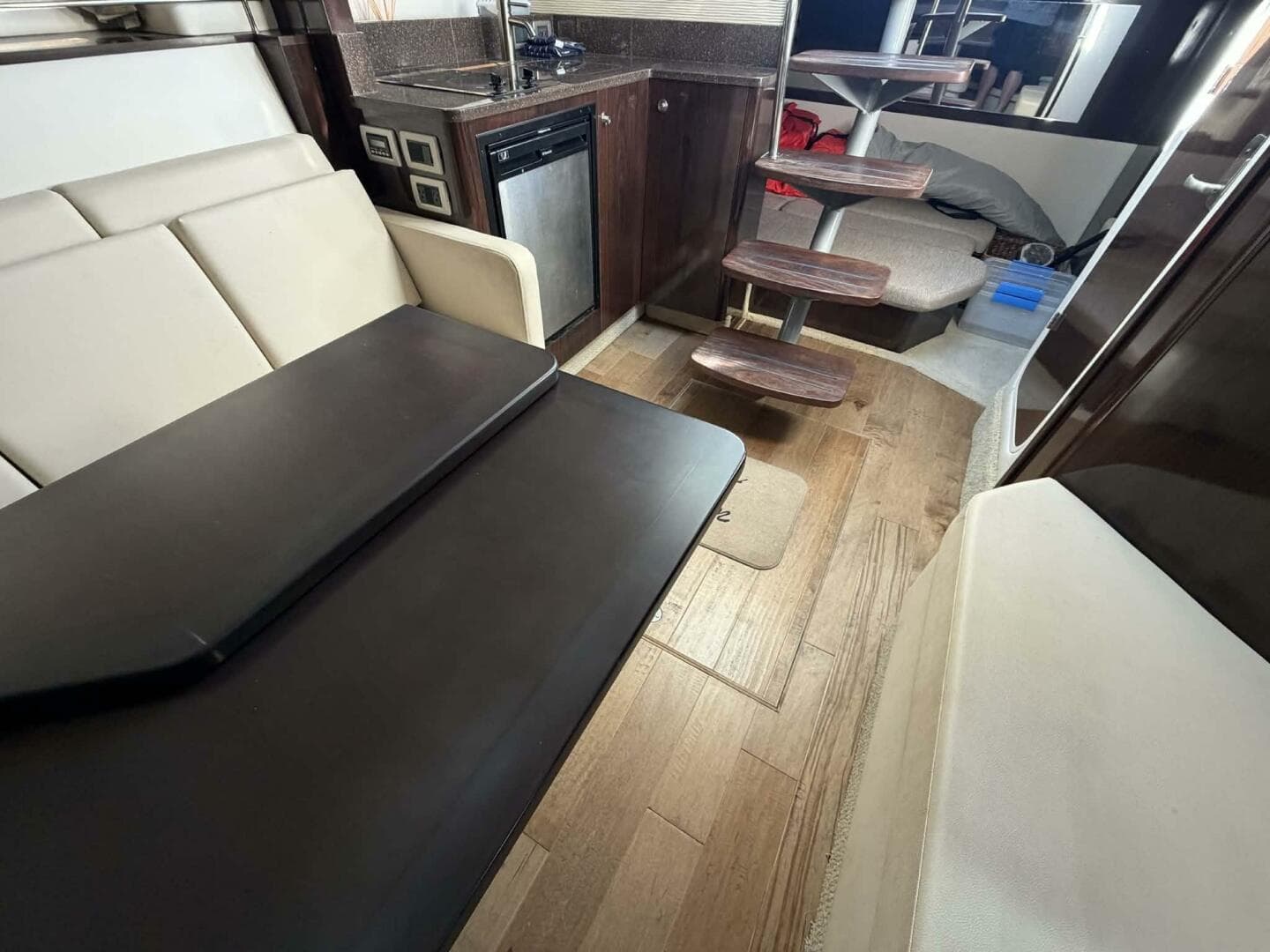 2016 Sea Ray 350 Sundancer — photo 42